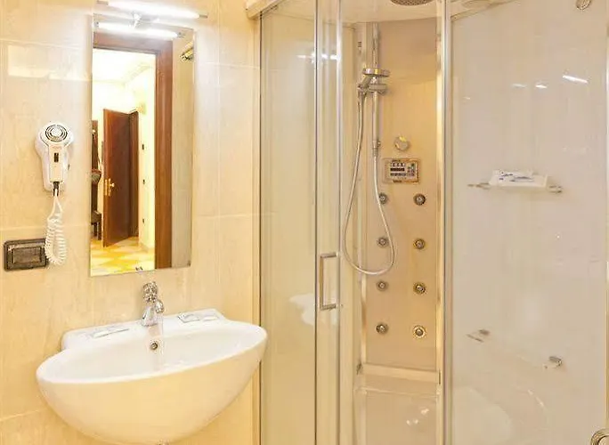 阿尔伯格德尔高尔夫酒店 3*