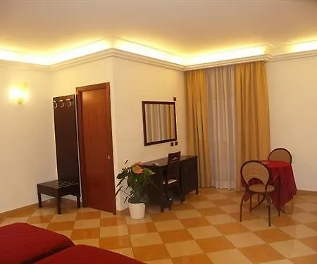 Del Golfo מלון 3*