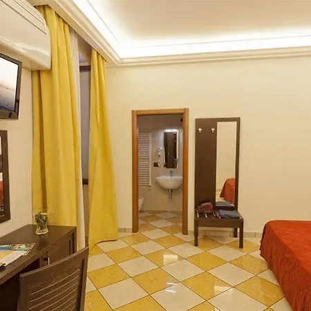 Отель Del Golfo 3*